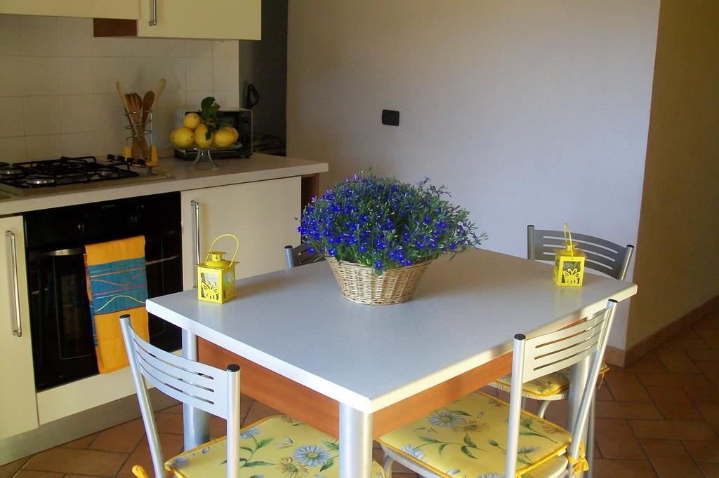 Appartamento La Casa Del Borgo Beverino Camera foto